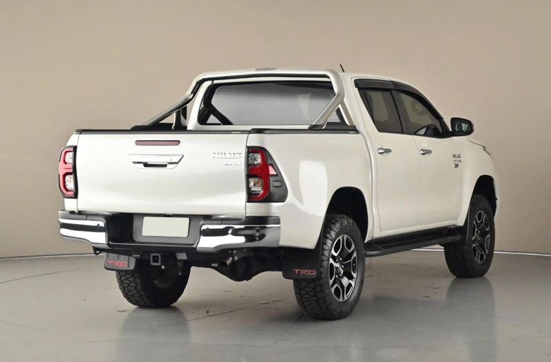 06-Toyota-Hilux-Detail-03