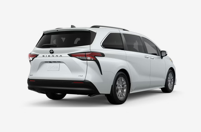 07-Toyota-Sienna-Detail-03